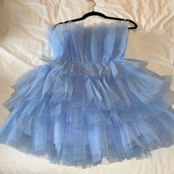 NWOT Vici Dress - Picture 2 of 3